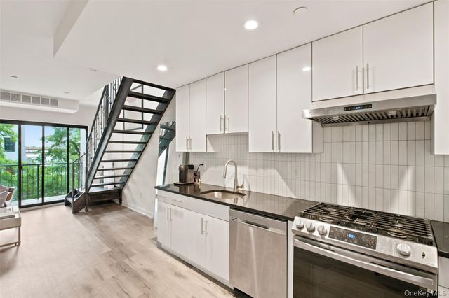 849 Madison Street 4B, Brooklyn, NY 11221