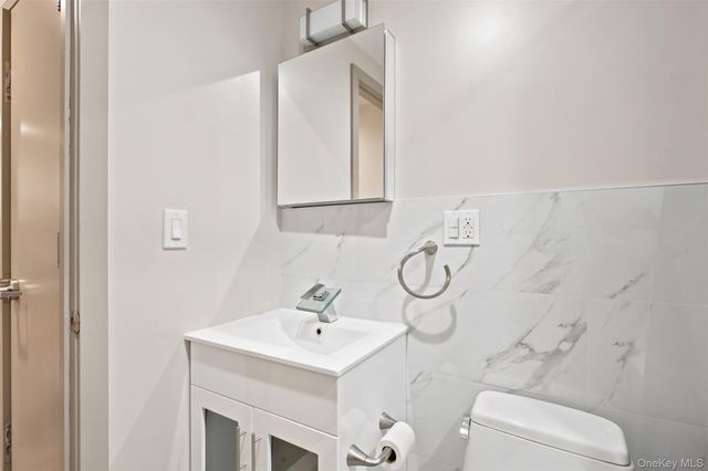 849 Madison Street 4B, Brooklyn, NY 11221
