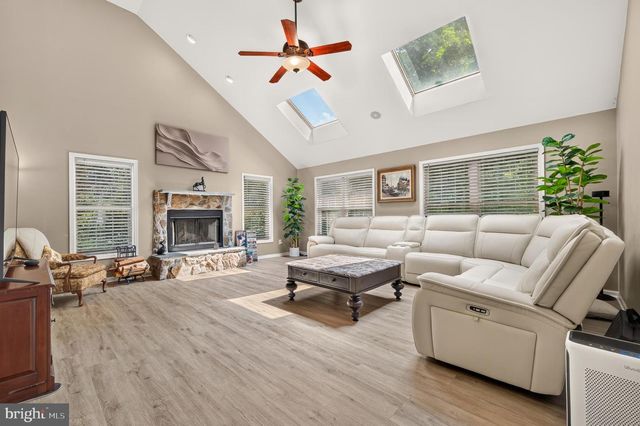 342 CANYON RD, Winchester, VA 22602