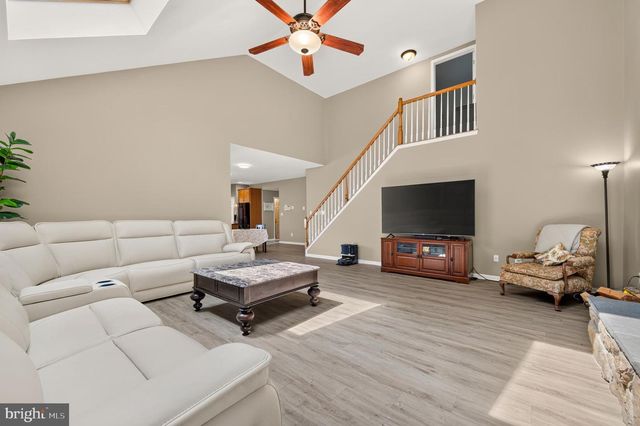 342 CANYON RD, Winchester, VA 22602