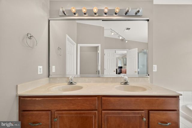 342 CANYON RD, Winchester, VA 22602