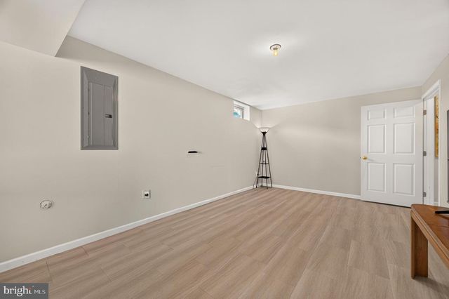 342 CANYON RD, Winchester, VA 22602