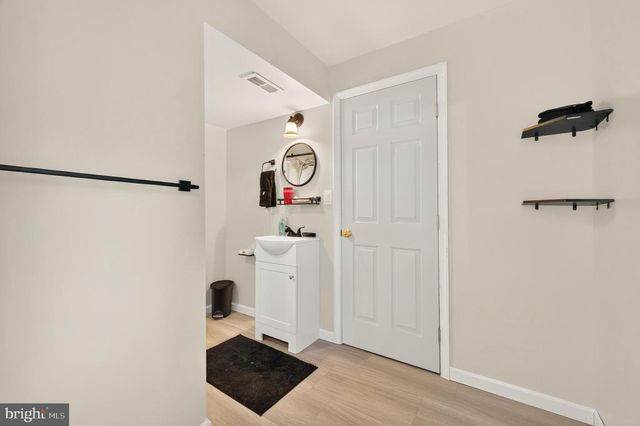 342 CANYON RD, Winchester, VA 22602