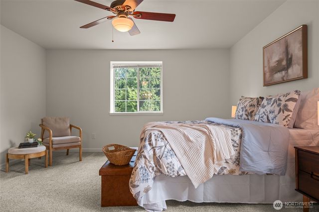 27408 NE 30th Way, Redmond, WA 98053