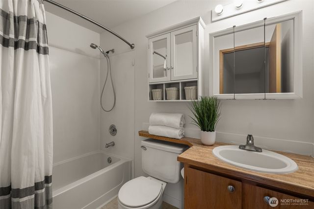 27408 NE 30th Way, Redmond, WA 98053