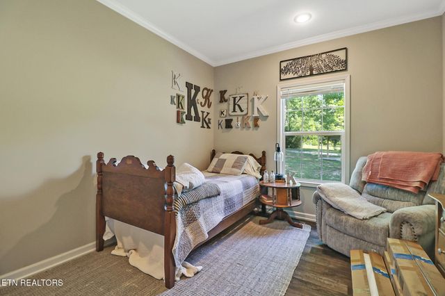 293 Christian Rd, Crossville, TN 38572