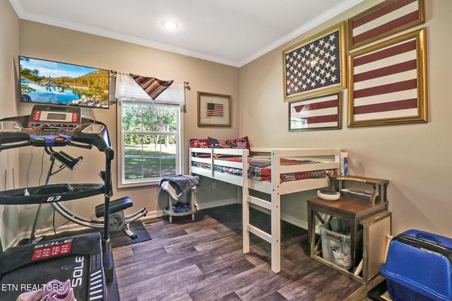 293 Christian Rd, Crossville, TN 38572