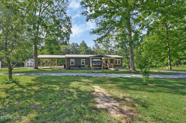 293 Christian Rd, Crossville, TN 38572