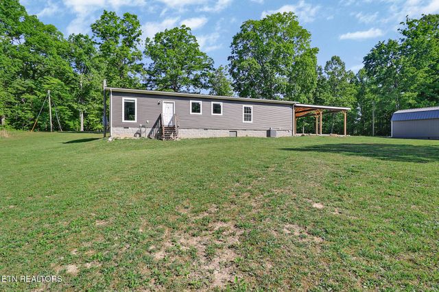293 Christian Rd, Crossville, TN 38572