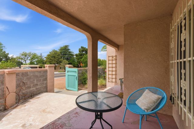 422 Carlisle Boulevard SE, Albuquerque, NM 87106