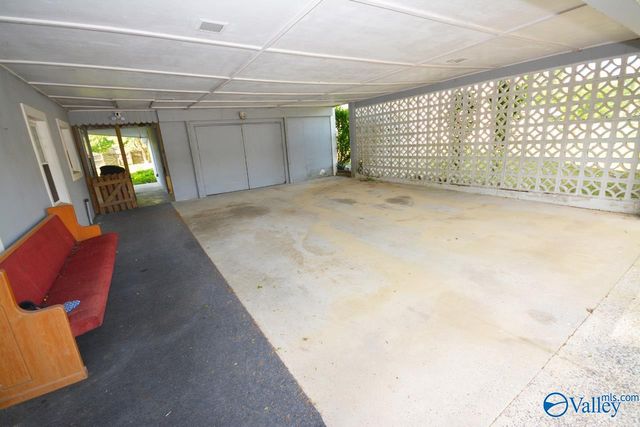 641 Guntersville Road, Arab, AL 35016