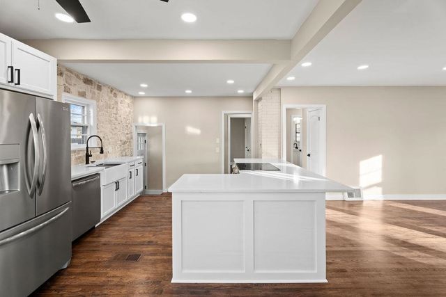 1638 N Hood St, Wichita, KS 67203