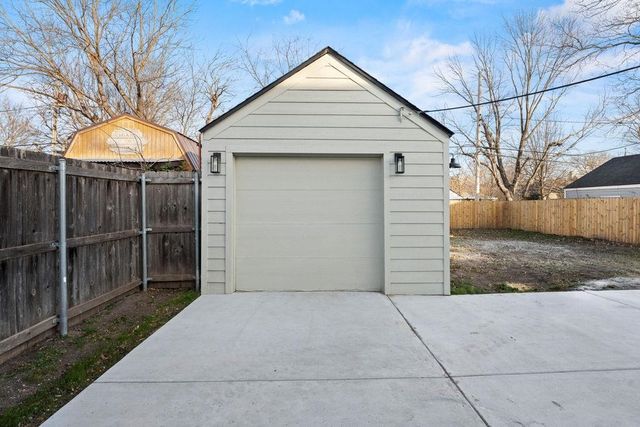 1638 N Hood St, Wichita, KS 67203