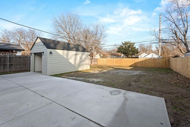 1638 N Hood St, Wichita, KS 67203