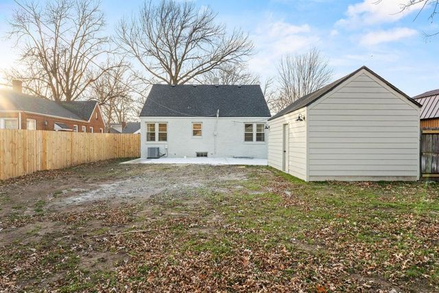 1638 N Hood St, Wichita, KS 67203