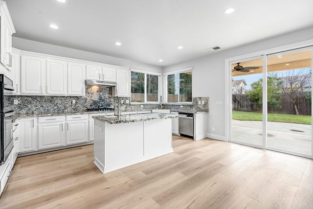 9358 N Winery Avenue, Fresno, CA 93720