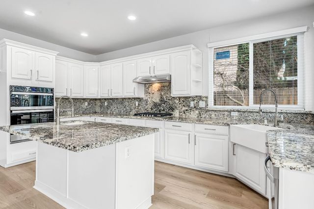 9358 N Winery Avenue, Fresno, CA 93720