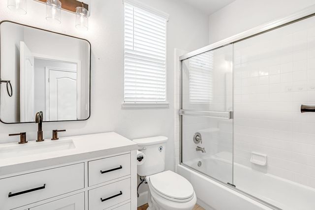 9358 N Winery Avenue, Fresno, CA 93720