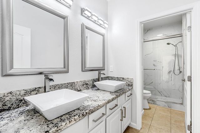 9358 N Winery Avenue, Fresno, CA 93720