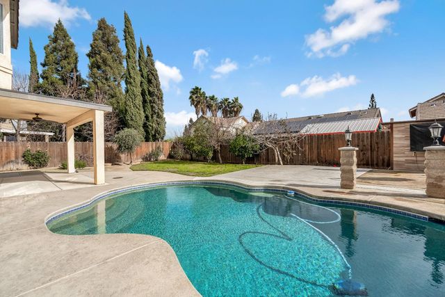 9358 N Winery Avenue, Fresno, CA 93720