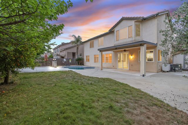 9358 N Winery Avenue, Fresno, CA 93720