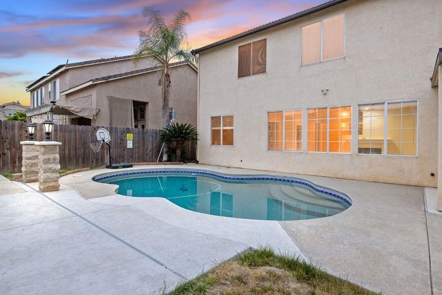 9358 N Winery Avenue, Fresno, CA 93720