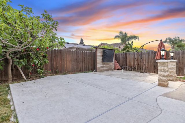 9358 N Winery Avenue, Fresno, CA 93720