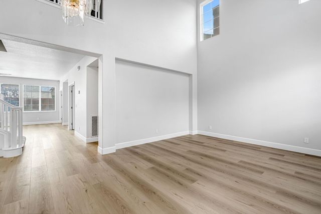 9358 N Winery Avenue, Fresno, CA 93720