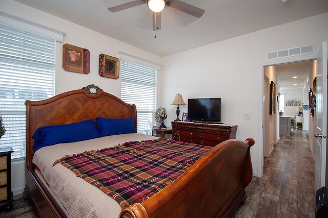 221 W Herndon Ave Spc 99, Fresno, CA 93650