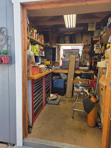 221 W Herndon Ave Spc 99, Fresno, CA 93650