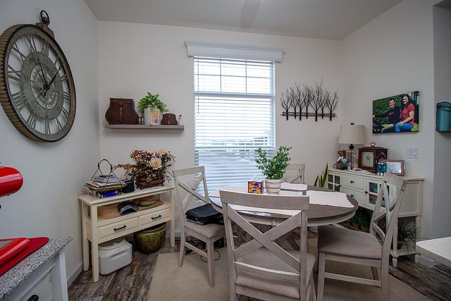 221 W Herndon Ave Spc 99, Fresno, CA 93650