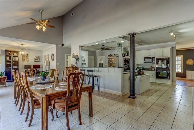 8458 US 70 HWY, Bartlett, TN 38002