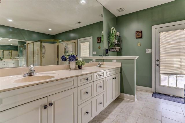 8458 US 70 HWY, Bartlett, TN 38002