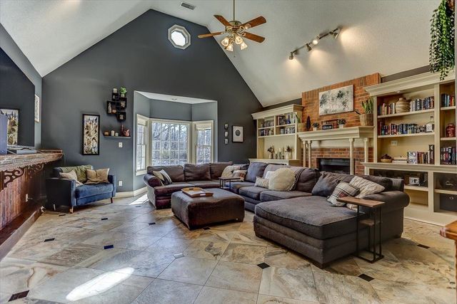 8458 US 70 HWY, Bartlett, TN 38002