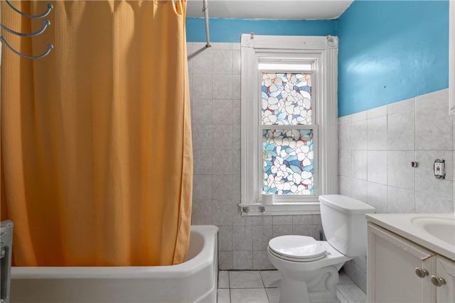 1334 Ladoga St, Sheraden, PA 15204