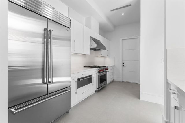 169 W Coconut Palm Road, Boca Raton, FL 33432