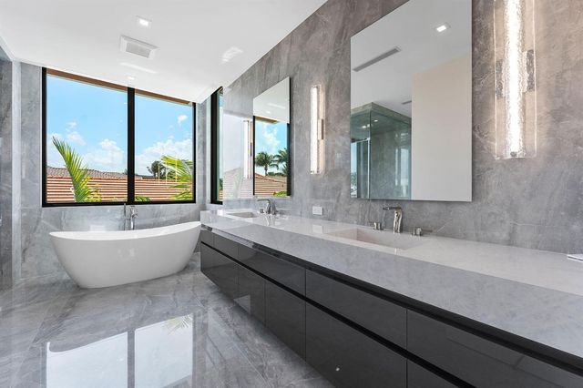 169 W Coconut Palm Road, Boca Raton, FL 33432