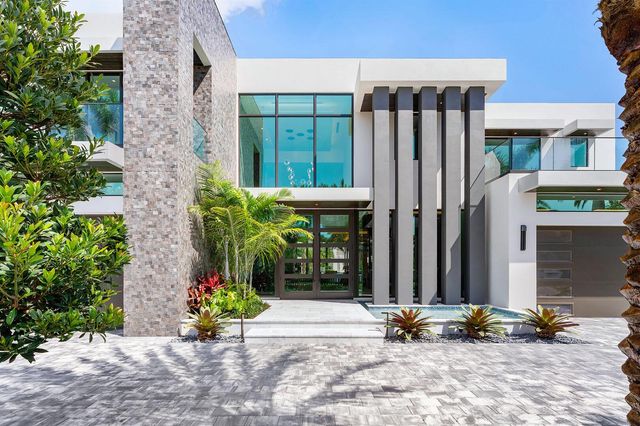 169 W Coconut Palm Road, Boca Raton, FL 33432