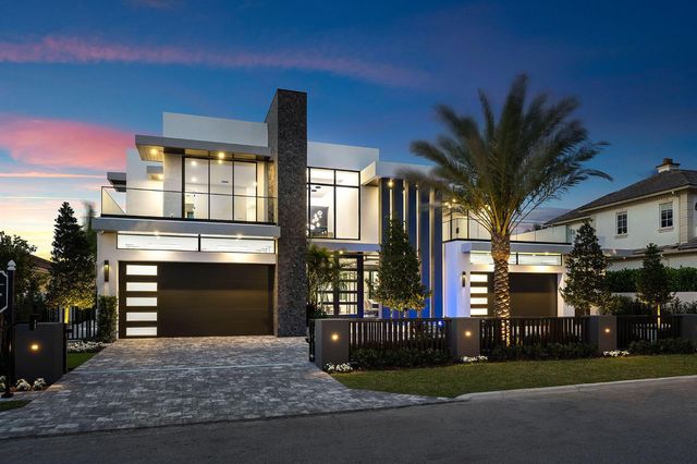 169 W Coconut Palm Road, Boca Raton, FL 33432
