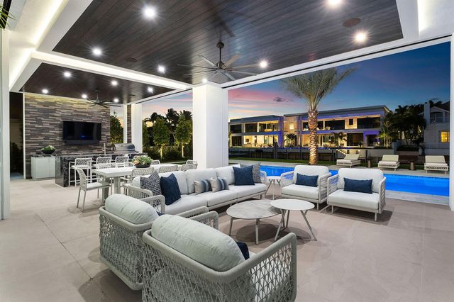 169 W Coconut Palm Road, Boca Raton, FL 33432