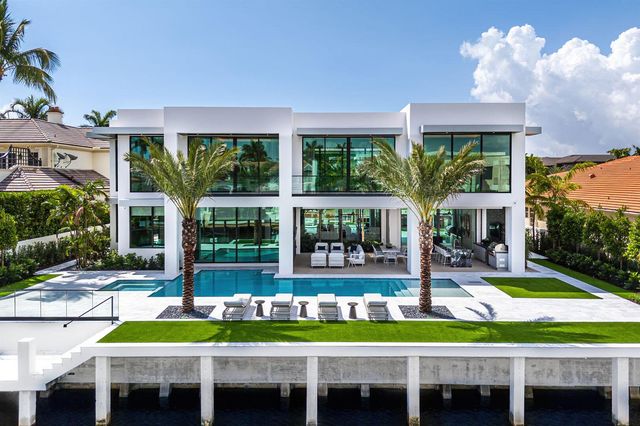 169 W Coconut Palm Road, Boca Raton, FL 33432