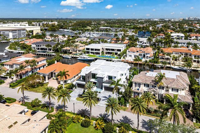 169 W Coconut Palm Road, Boca Raton, FL 33432