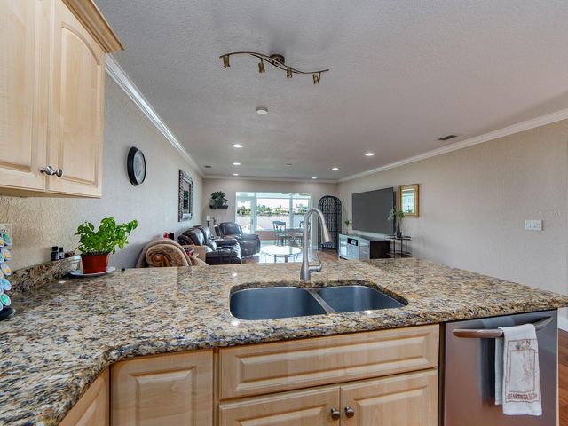 770 ISLAND WAY N103, Clearwater Beach, FL 33767