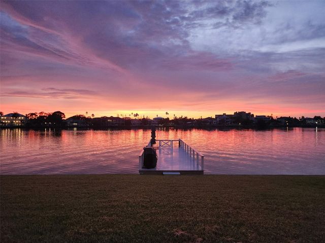 770 ISLAND WAY N103, Clearwater Beach, FL 33767