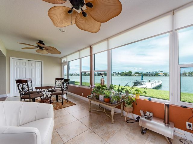 770 ISLAND WAY N103, Clearwater Beach, FL 33767
