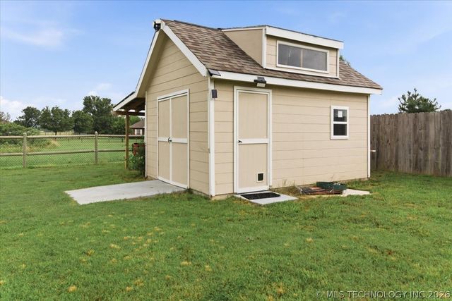 30104 Gale Avenue, Inola, OK 74036