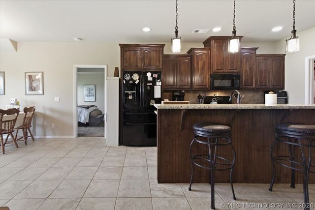 30104 Gale Avenue, Inola, OK 74036