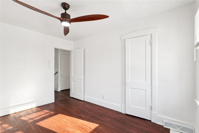 334 Mistletoe Avenue, Youngstown, OH 44511