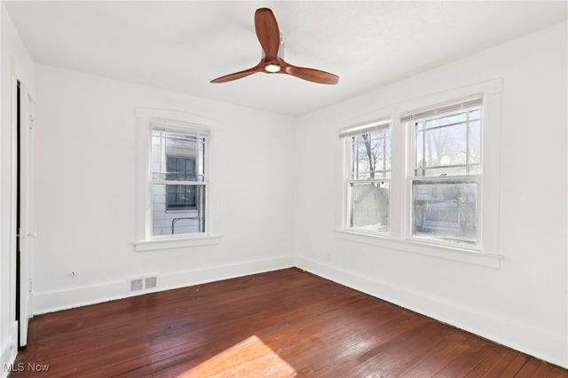 334 Mistletoe Avenue, Youngstown, OH 44511