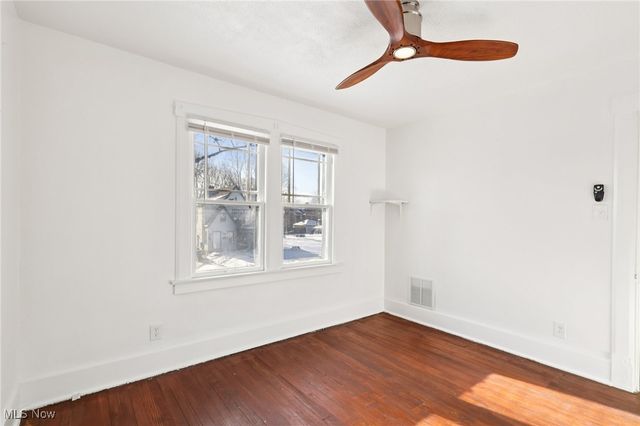 334 Mistletoe Avenue, Youngstown, OH 44511